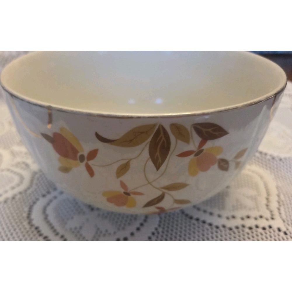 Hall's Superior Quality Kitchenware Mixing/Serving Bowl, Autumn Leaf  7.5" 1930s